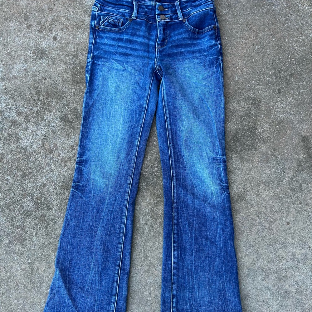 Buckle Women's Classic Blue Boot Cut Jeans